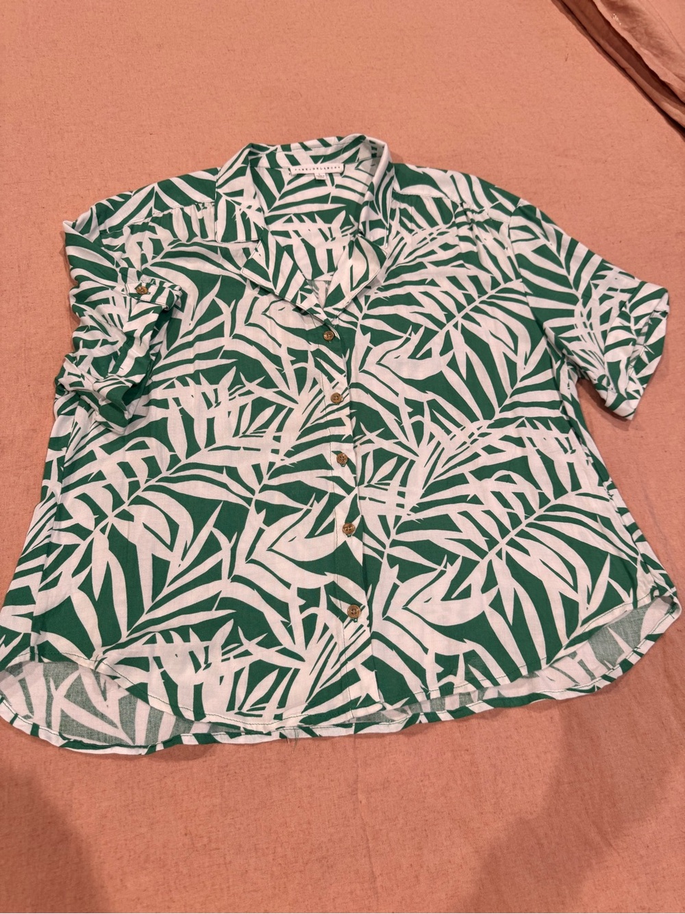 Jane and Delancey Green and White Tropical Button-Down Shirt Large